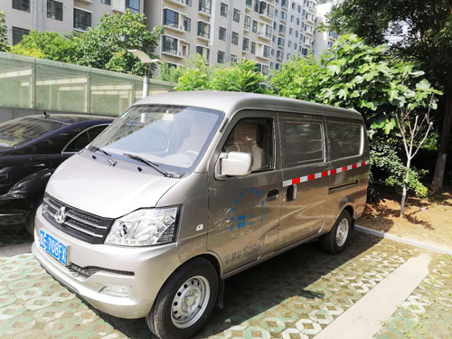 試驗(yàn)專車